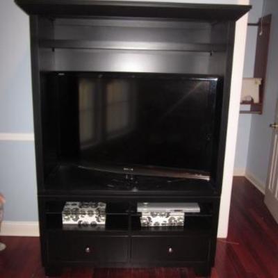 MANY HD FLAT SCREEN TV'S TO CHOOSE FROM ENTERTAINMENT UNIT
