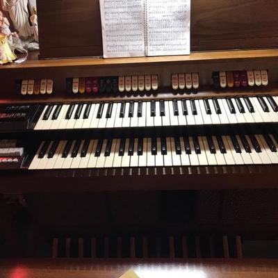 Conn Organ Rhapsody Deluxe 628 type 3