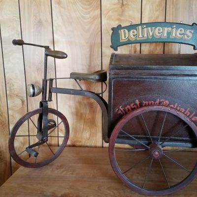 Vintage Style Delivery Bicycle Decor