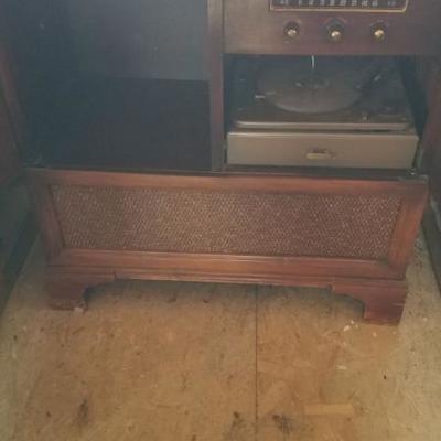 Antique Radio Console