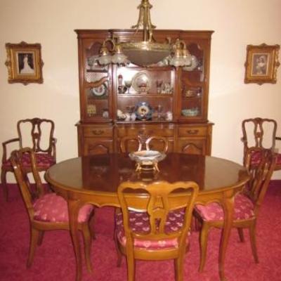 Fancher Dining Room Suite