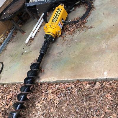 Auger post hole digger