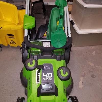 BATTERY OPERATED LAWN MOWER