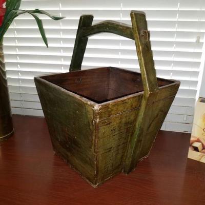 ANTIQUE CHINESE RICE BUCKET