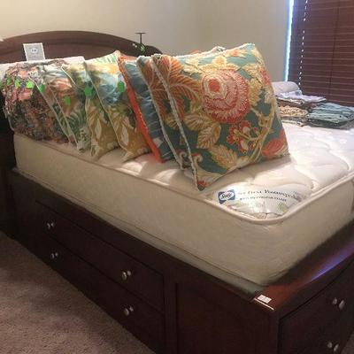 Queen Bed with Storage 