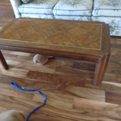 Coffee Table with 2 matching end tables