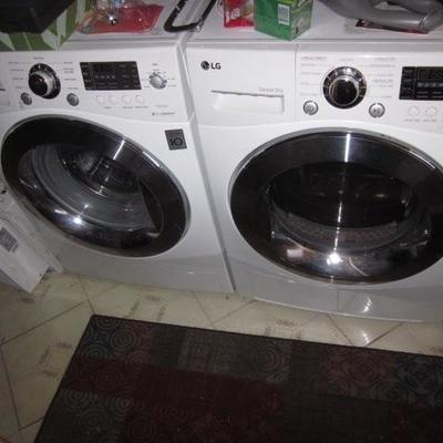 NEW LG WASHER AND DRYER FRONT LOAD