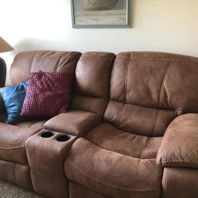 Reclining couch 