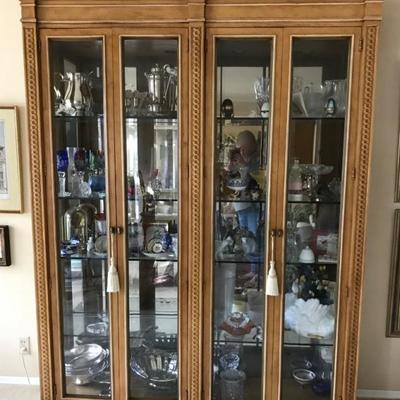 Mid-century display cabinet with lighting