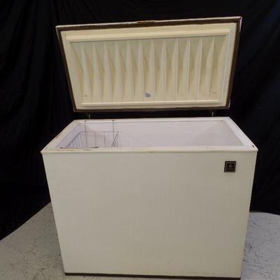 â€˜Krumcoxâ€™ Online Estate Sale Auction is currently open for bidding! All bids start at $1 with no reserves. To VIEW more photos and...