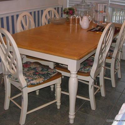 Pine Kitchen Dining Table and 6 Chairs