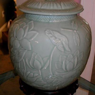Celadon Lotus Lidded Jar 