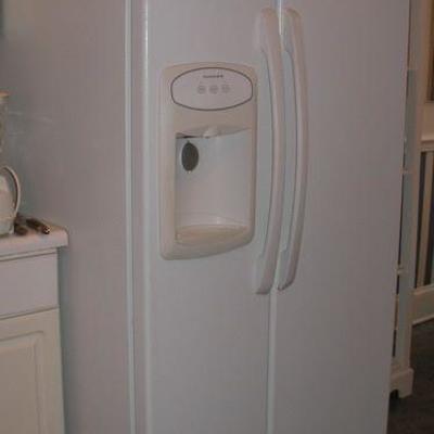 Refrigerator working