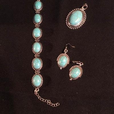 Stauer Nevada Blue Bracelet, Earrings, and Pendant Set