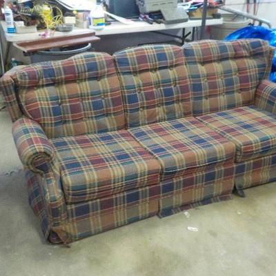 Hide a bed couch (nice shape)