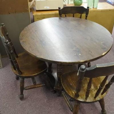 Walter of Wabash Round Vintage Dinning Room Table ...