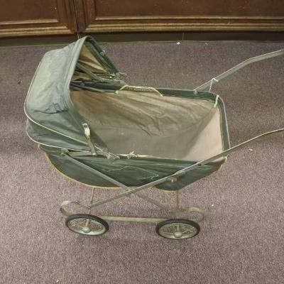 A Vintage Super Royalty Baby Doll Stroller Carriag ...