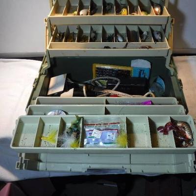 Fishing tackle and fillet knives- box included