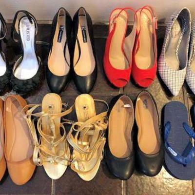 NRF011 Eight Pairs of Women's Shoes