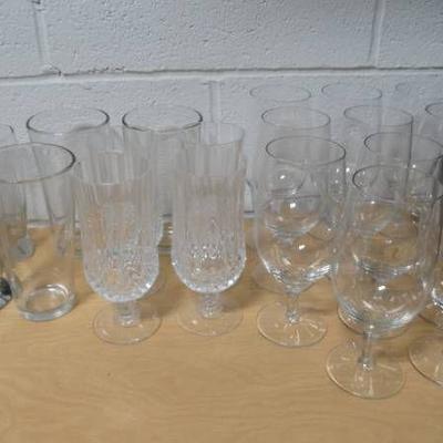 Lot of cup glassware.