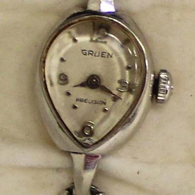  Vintage 10k RGP Bezel Gruen Ladies Watch

auction estimate $40-$100

  