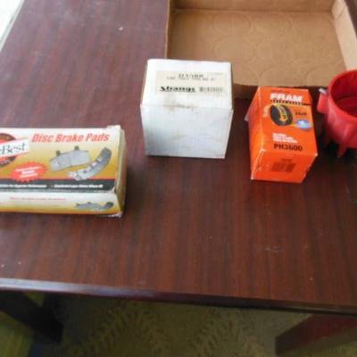 Ford break pads, Oil filter, Spool Bearing kit ext ...