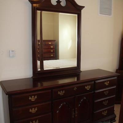 #104 Mahogany long Dresser with mirror
by Sumter Cabinet Co (SC)
9 drawers, cabinet w/3 drawers
70