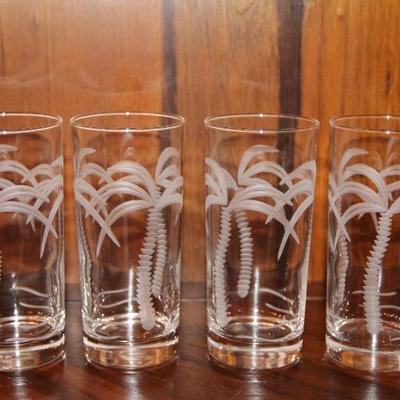 # 619  4pc glassware with frosted palm trees
PRICE:  $10