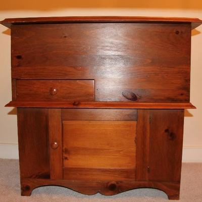 #605  Vintage Wash Stand
25 3/4"L x 16 7/8"W x 28"T
PRICE:  $75