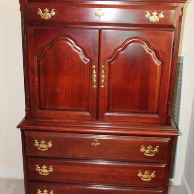 #306  Mahogany Chest of Drawers/Armoire by Sumter Cabinet Co. (SC)
4 drawers, 4 cubbies behind cabinet doors
38