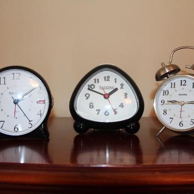 #114  Lot of 3 clocks (middle is talking clock - good for sight impaired)
PRICE:  $10