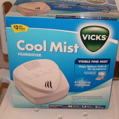 #211  Vicks Cool Mist Humidifier
PRICE:  $8