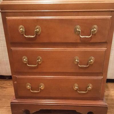 Chippendale style small  drawer chest with inlay on top