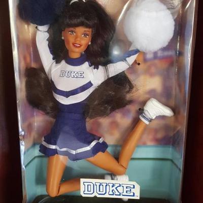 "DUKE" brunette barbie - 80's
