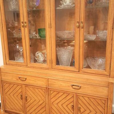 Lighted contemporary china cabinet (thomasville)