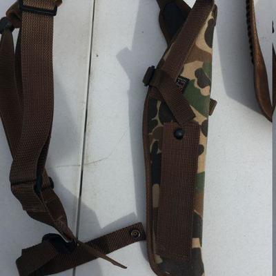 uncle mikes camo holster 