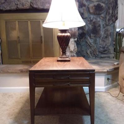 Mersmon MCM End Table/Lamp