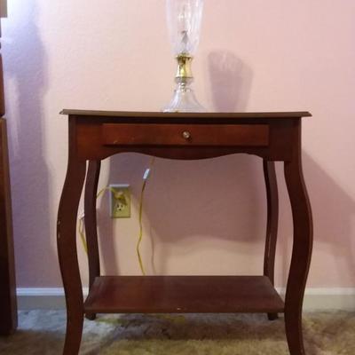 Wood Accent Table/Lamp