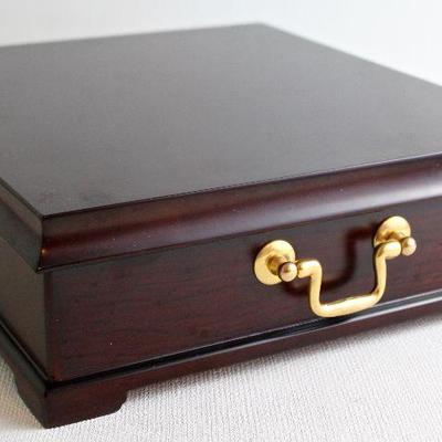 tea caddy