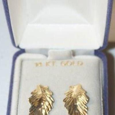 Beautiful Gold Earrings ~ Pierced