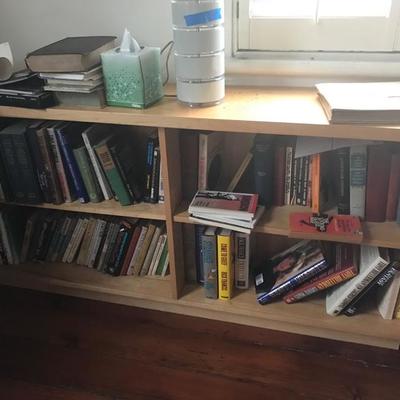 Custom made bookshelf $125
6 available