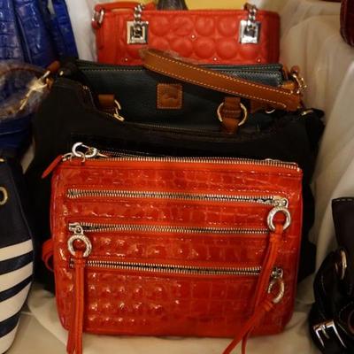 Designer Handbags                                                                                        
Brahmin, Michael Kors, Dooney &...