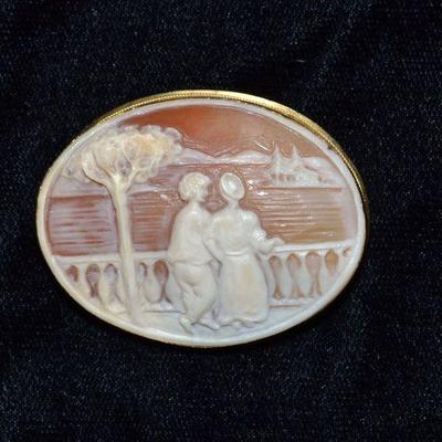 Gold cameo