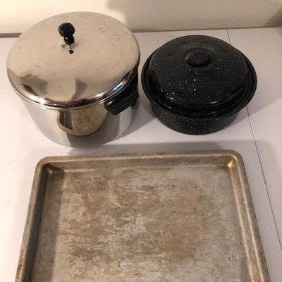Kitchen Pans/Baking Sheet