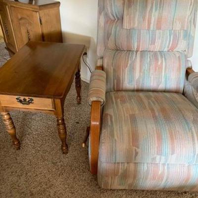Recliner with End Table