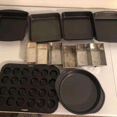 Assorted Baking Pans