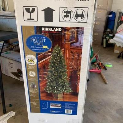 Artificial Pre-Lit Christmas Tree