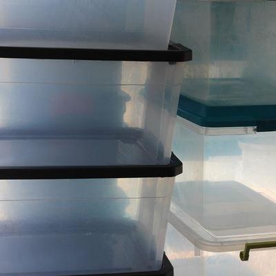 Rubbermaid type containers.