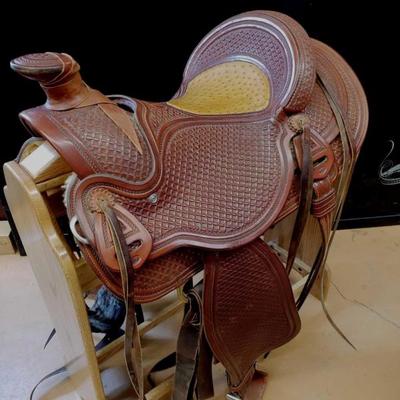 #41: Custom Ken Tipton Buckaroo Saddle with Authentic Ostrich Seat 15.5