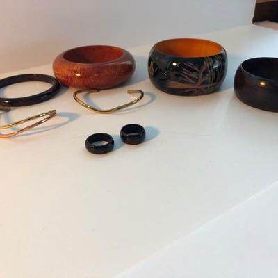 Bangle bracelets made of wood
